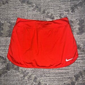 Nike women’s athletic skort/ skirt small